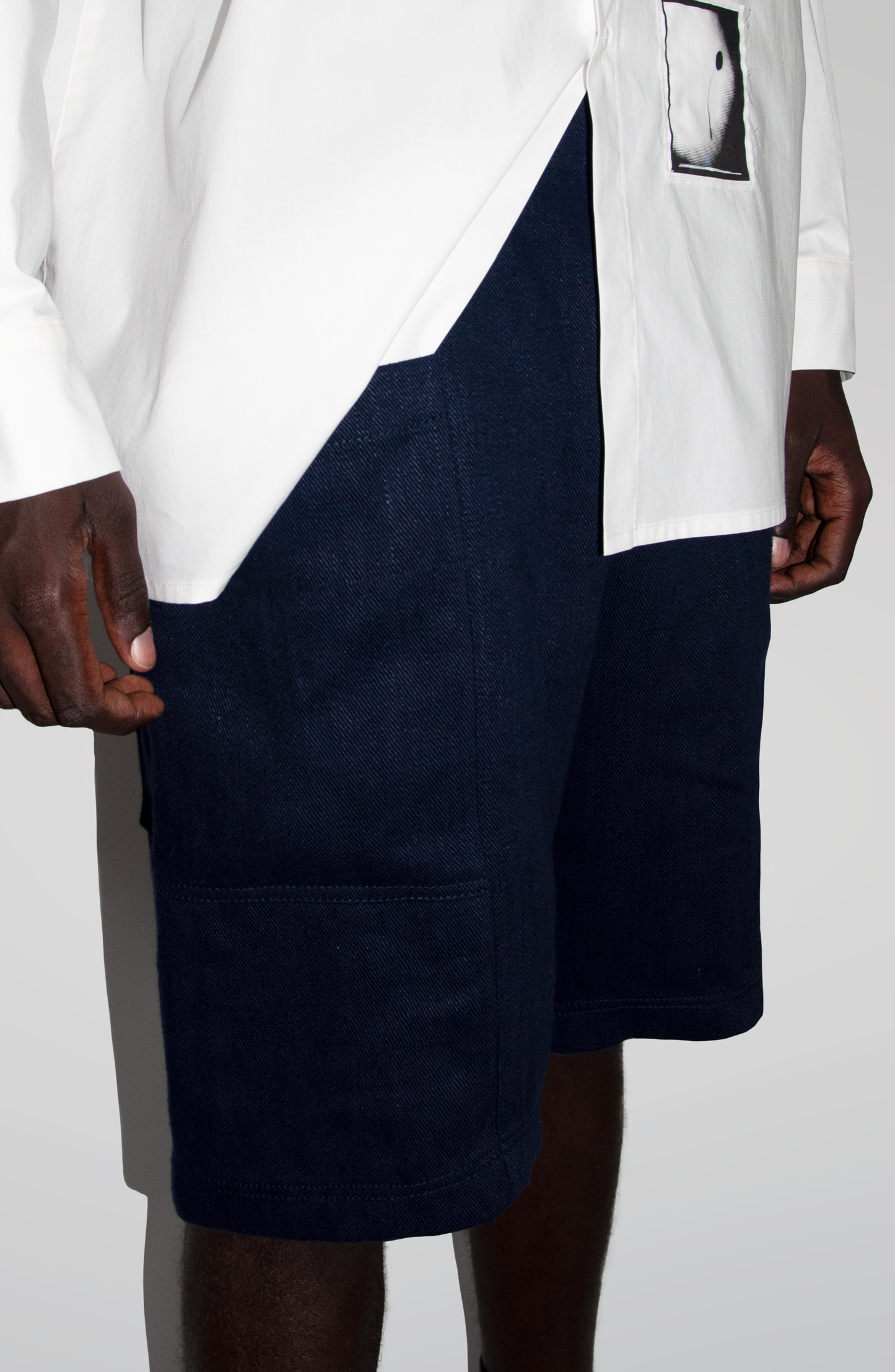 THE 'EASY' SHORTS IN DEEP BLUE